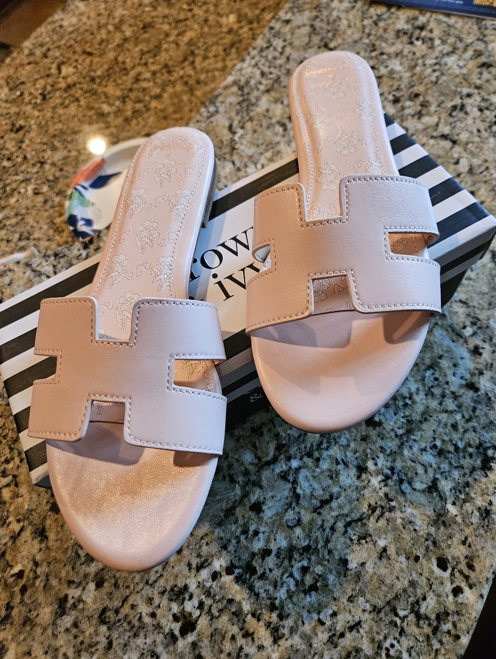 Crown & Ivy Raven H Band Sandals  Light Pink 9.5